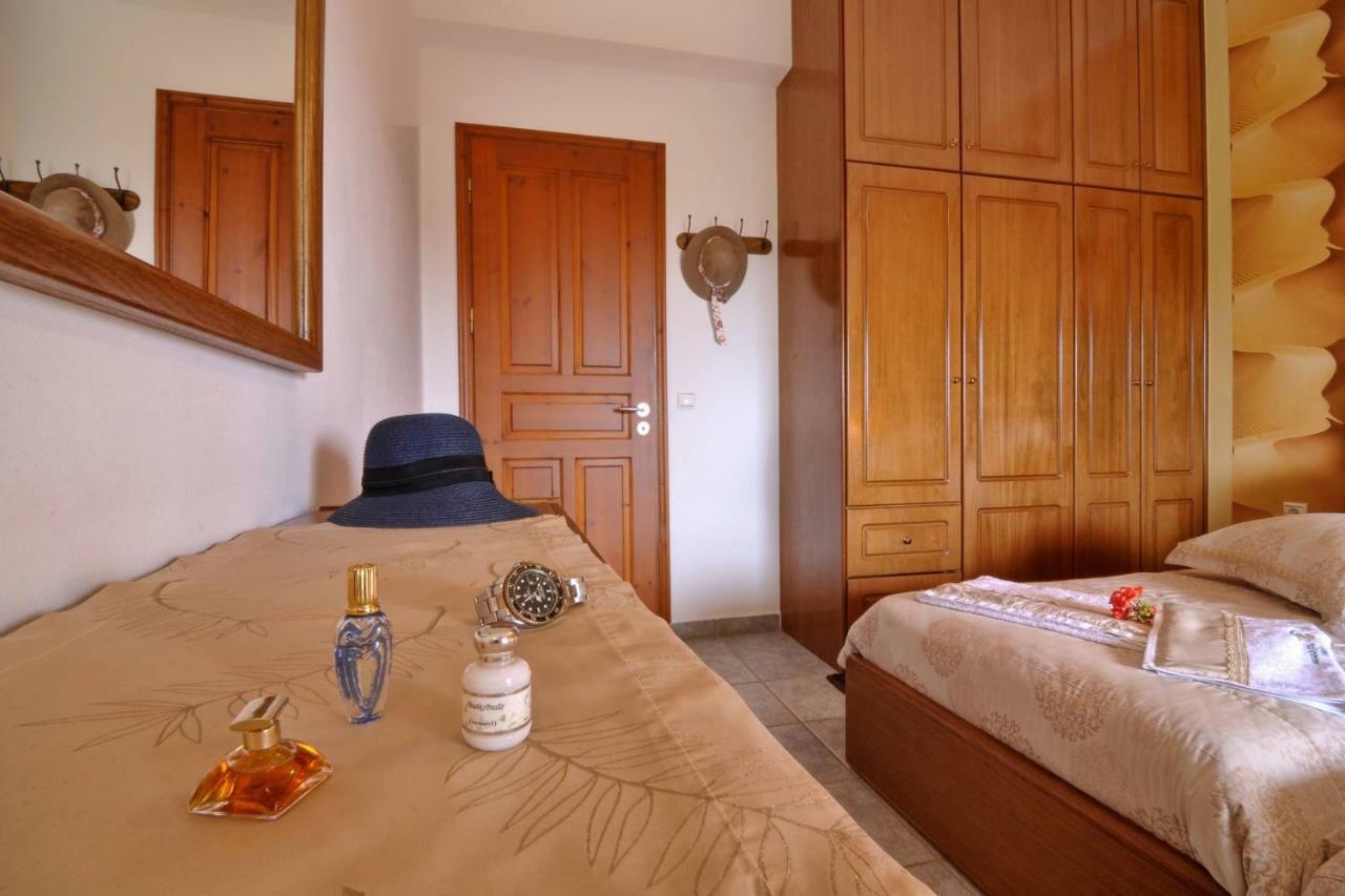 Angela Pool Apartments Agios Georgios Pagon Extérieur photo